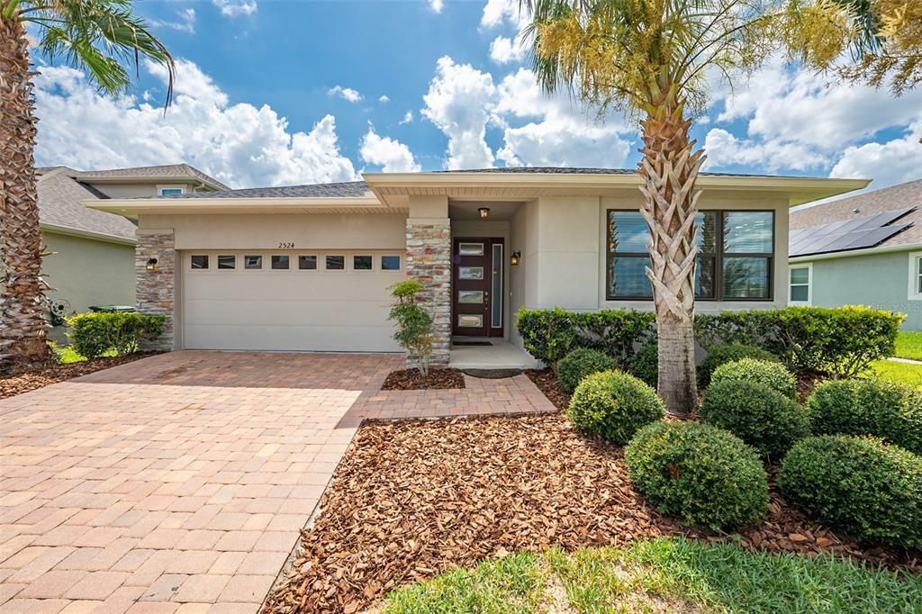 Property Photo:  2524 Fontaine Drive  FL 34741 