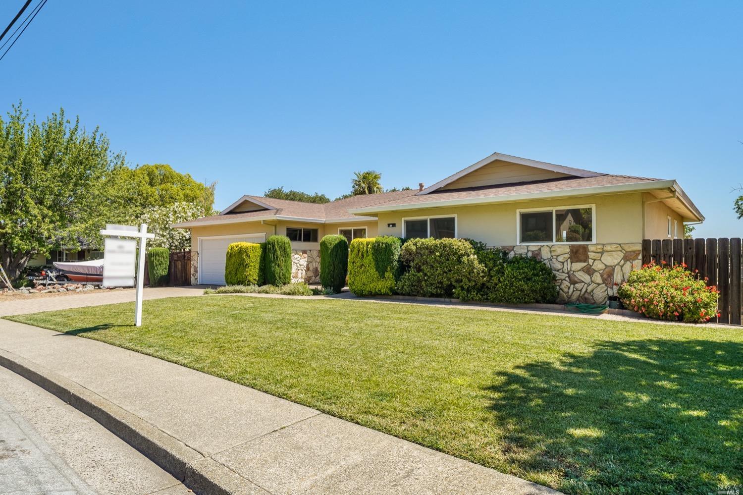 57 Washington Street  Novato CA 94947 photo