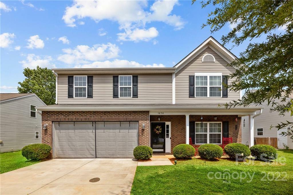 Property Photo: 1656 Beleek Ridge Lane SC 29710