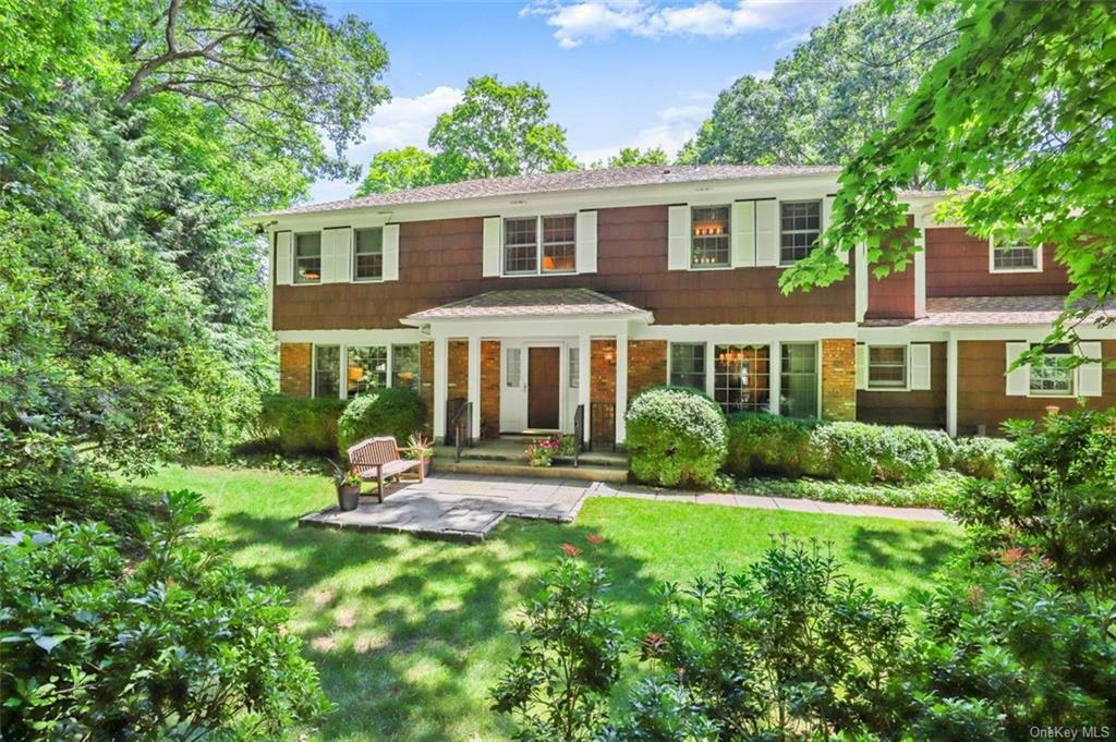 Property Photo:  18 Saddle Court  NY 10506 