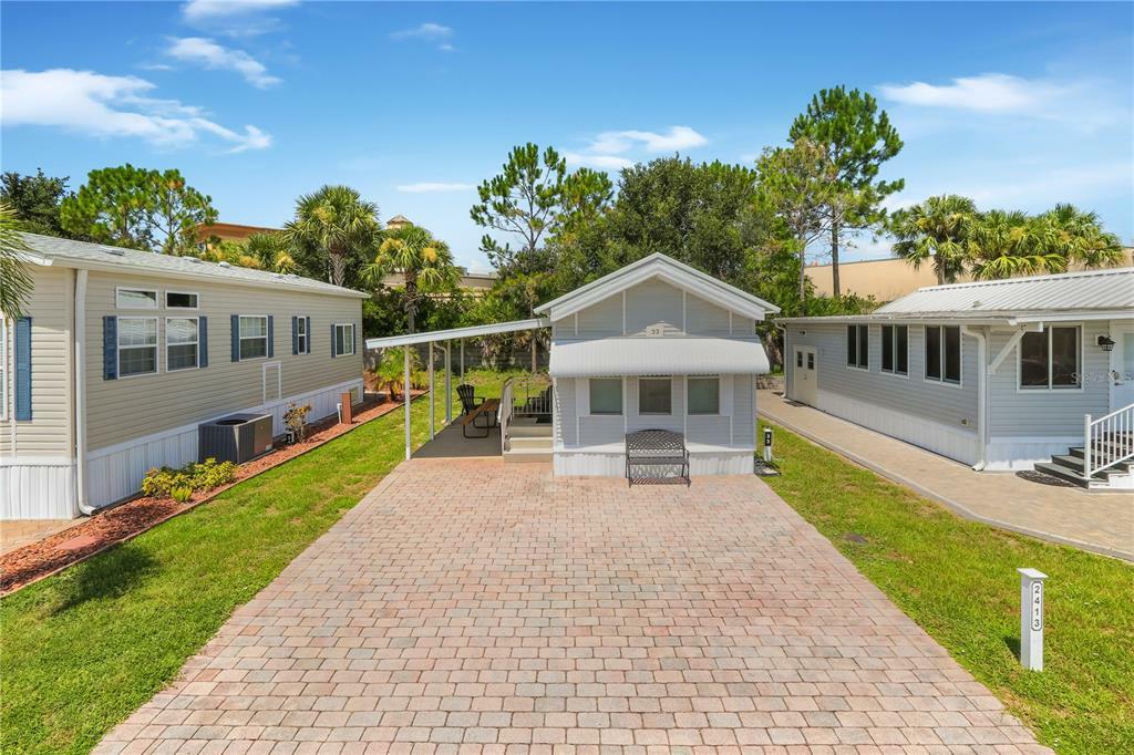 Property Photo: 2413 Limewood Avenue 33 FL 34714