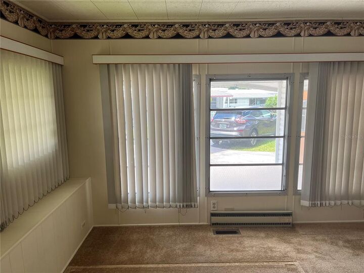 Property Photo:  30 Oakwood  FL 34208 