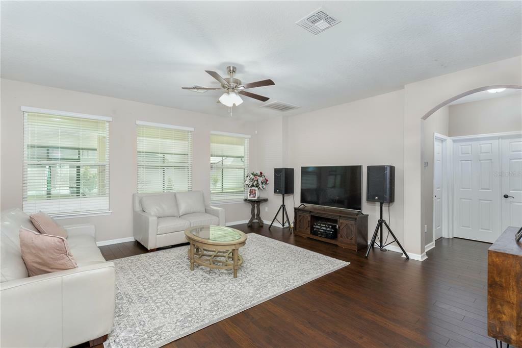 Property Photo:  1978 Meadow Crest Drive  FL 32712 