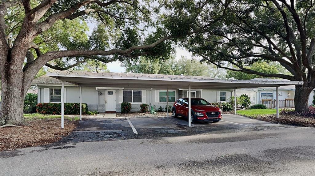 Property Photo:  1107 Halton Court  FL 33573 