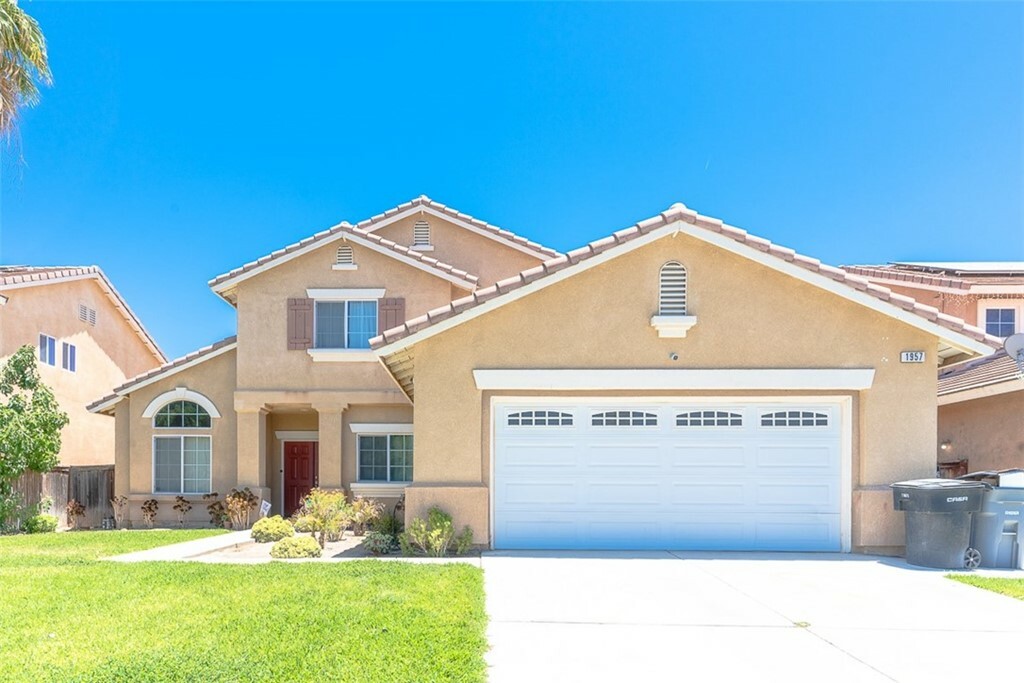 Property Photo:  1957 Murrieta Road  CA 92571 