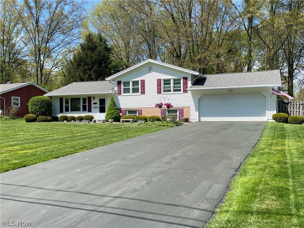 Property Photo: 3898 Bryant Drive OH 44511