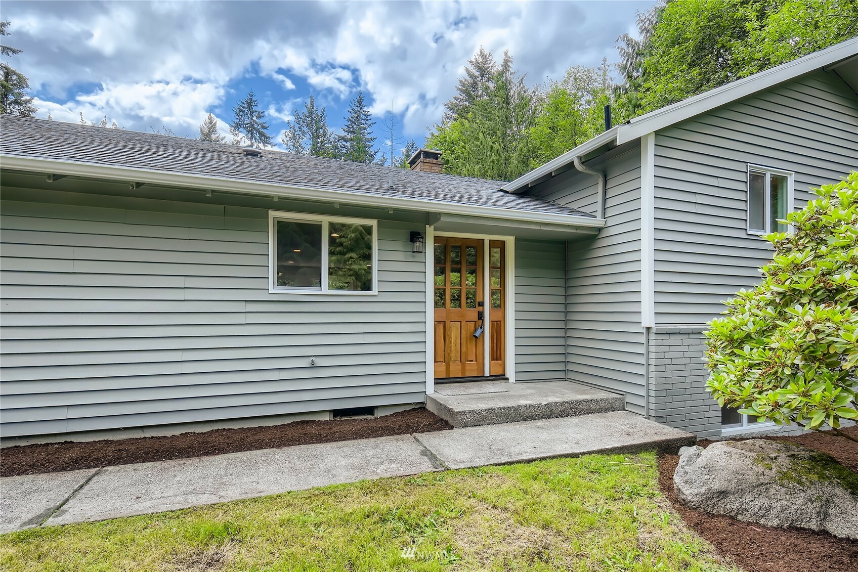 Property Photo:  13506 62nd Avenue E  WA 98373 