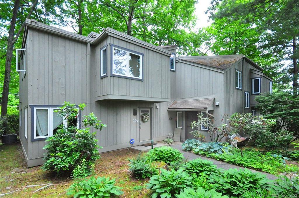 Property Photo:  10 Talcott Glen F  CT 06032 