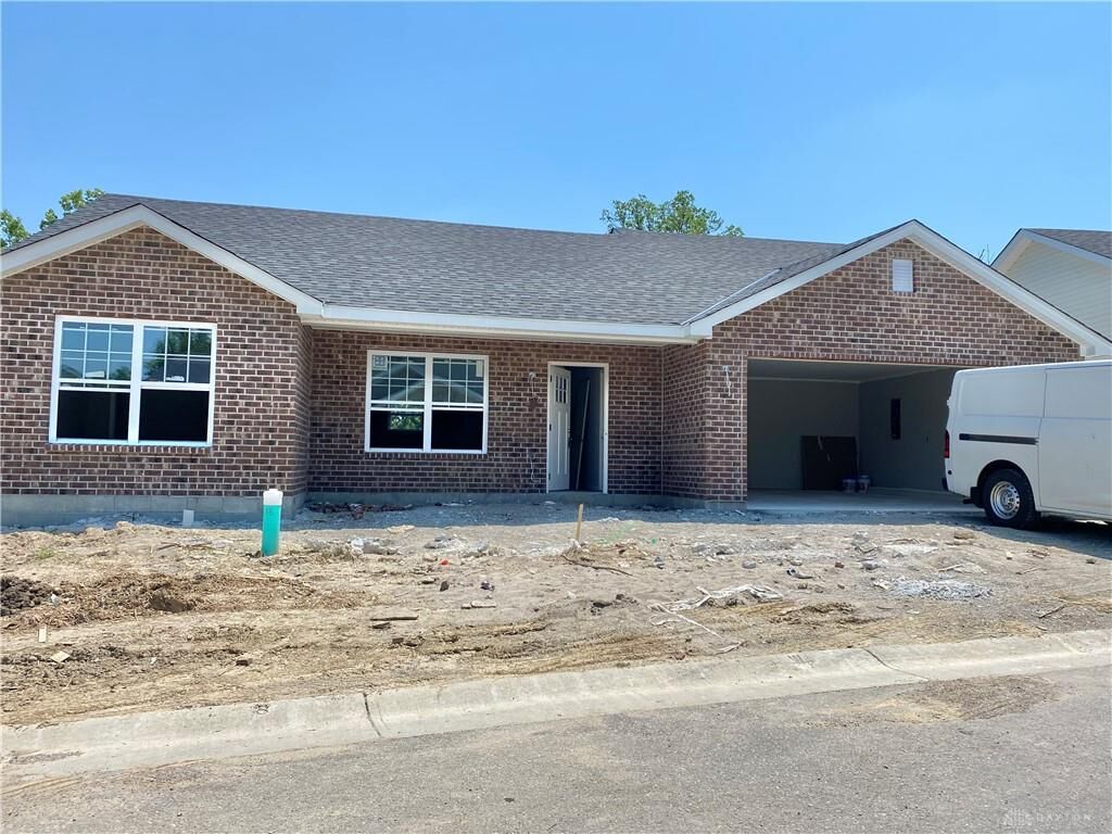 Property Photo:  18 E Persimmon  OH 45013 