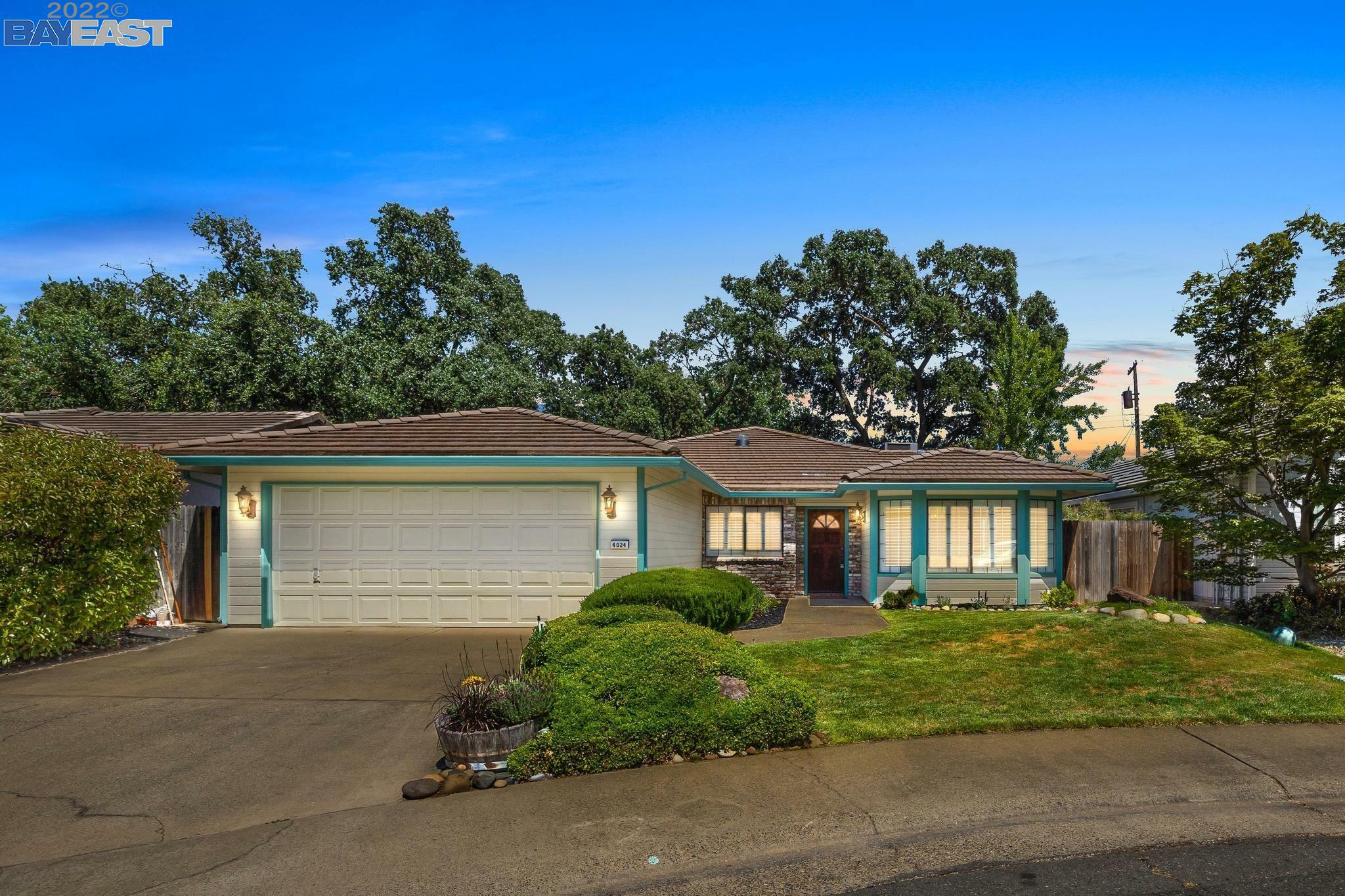 Property Photo:  4024 Sangamon St  CA 95608 