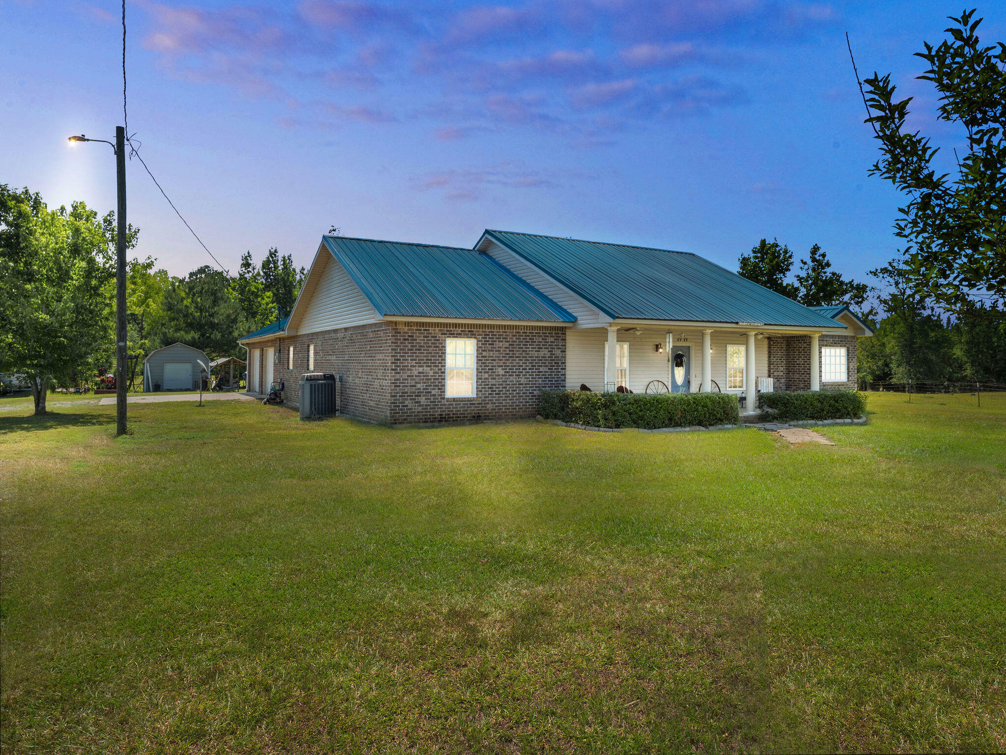 3820 E Hawthorne Rd  Leesville LA 71446 photo