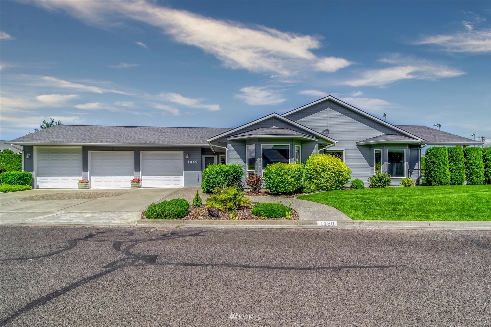 Property Photo:  1250 Lancer Drive  WA 99362 