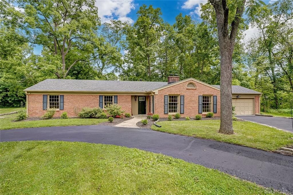 Property Photo: 6501 Cherrywood Lane OH 45005