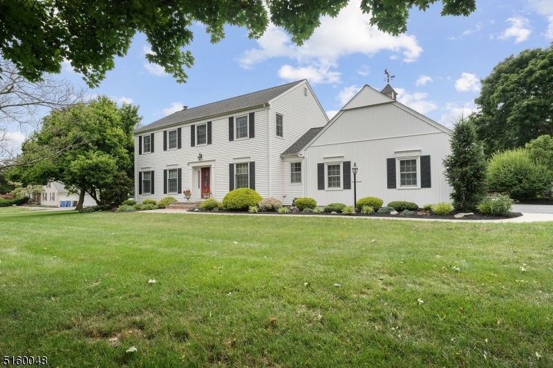 Property Photo:  19 Wiggins Ln  NJ 08502 