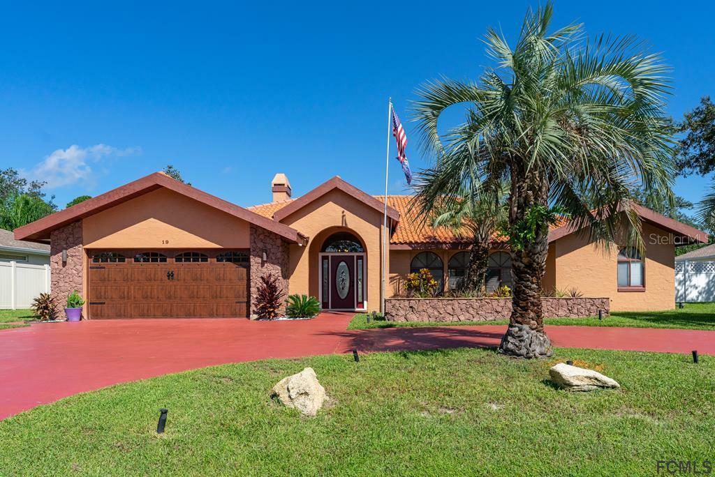 Property Photo: 19 Frontier Drive FL 32137