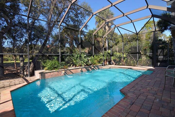 Property Photo:  6 Las Palmas Way  FL 32137 