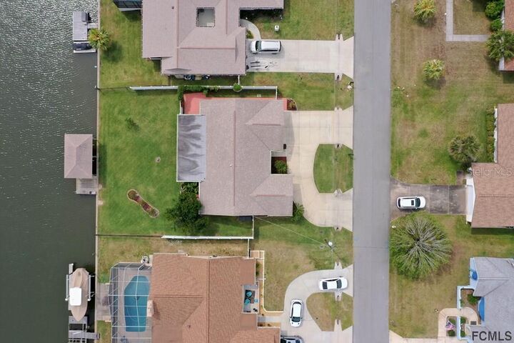 Property Photo:  13 Classic Court  FL 32137 