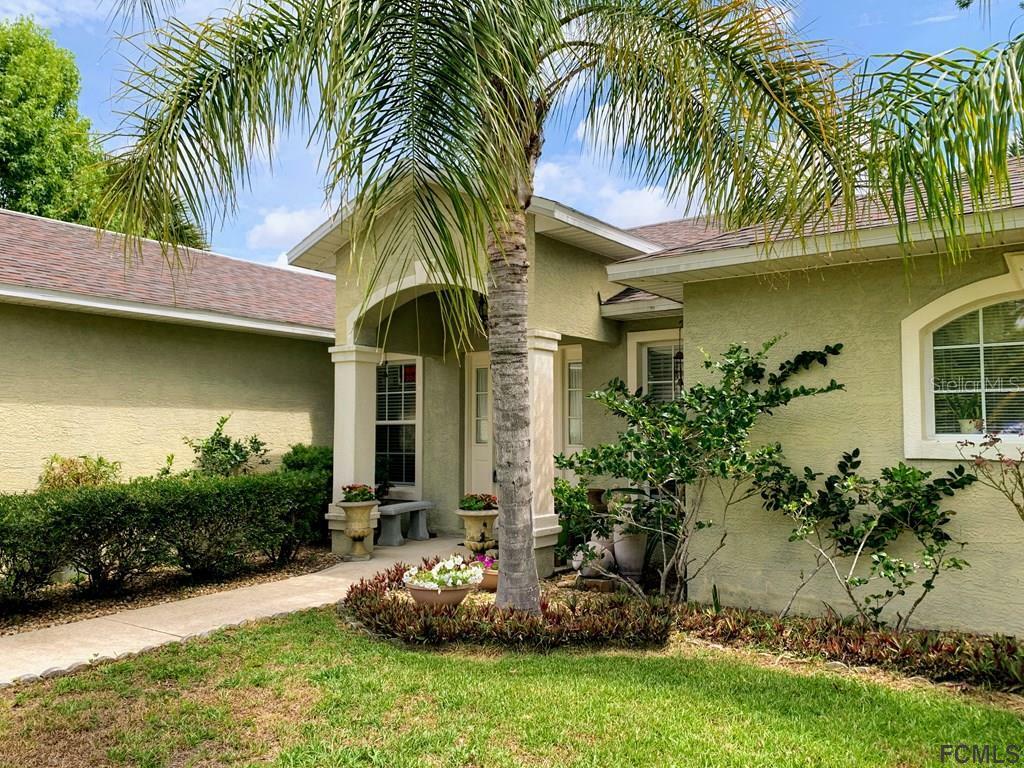 Property Photo: 14 Bishop Lane FL 32137