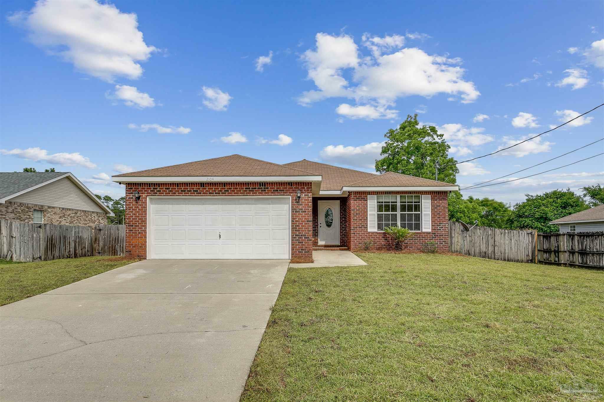 Property Photo:  2104 Frontera St  FL 32566 