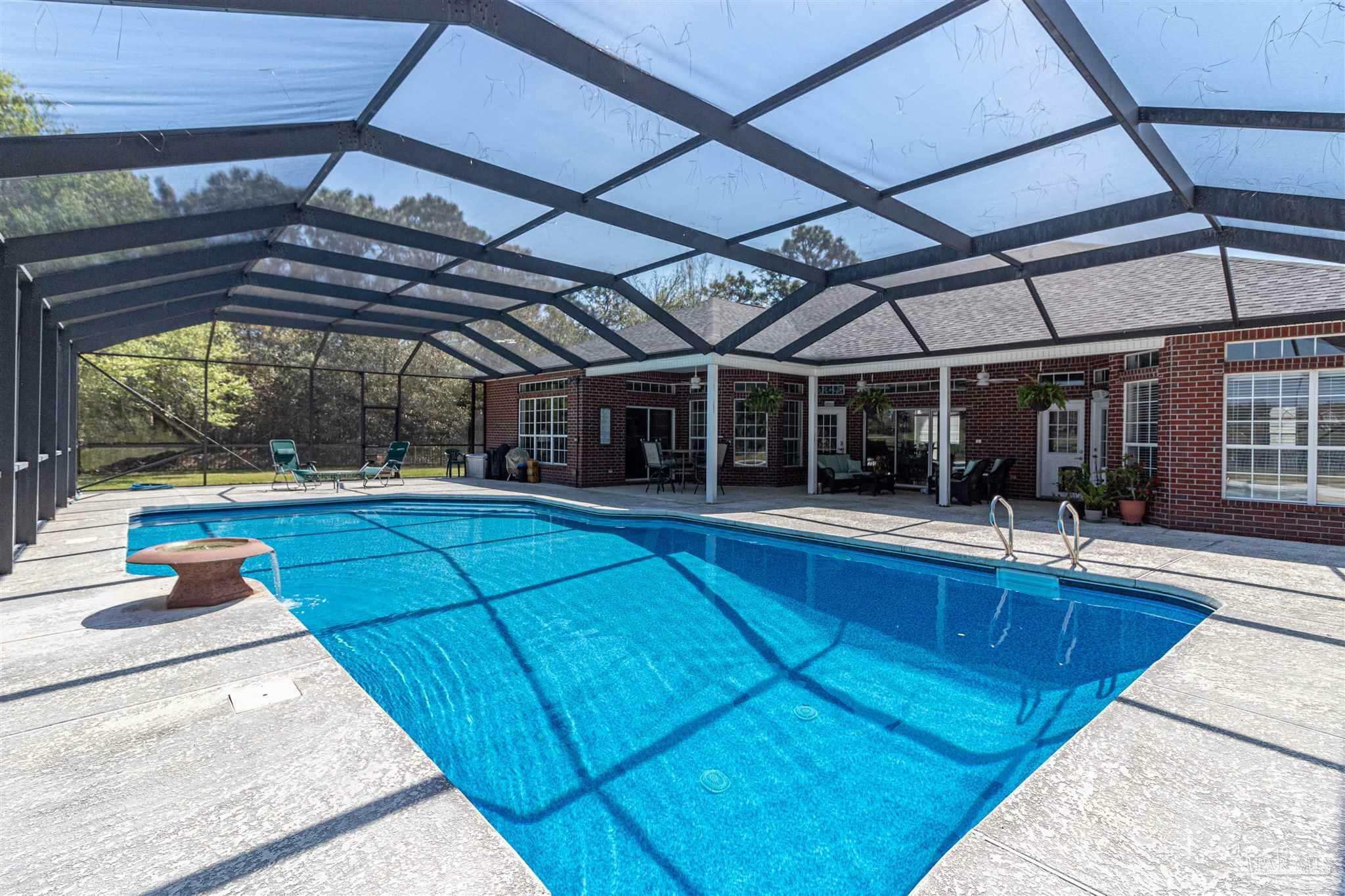 Property Photo: 7108 Reef St FL 32566