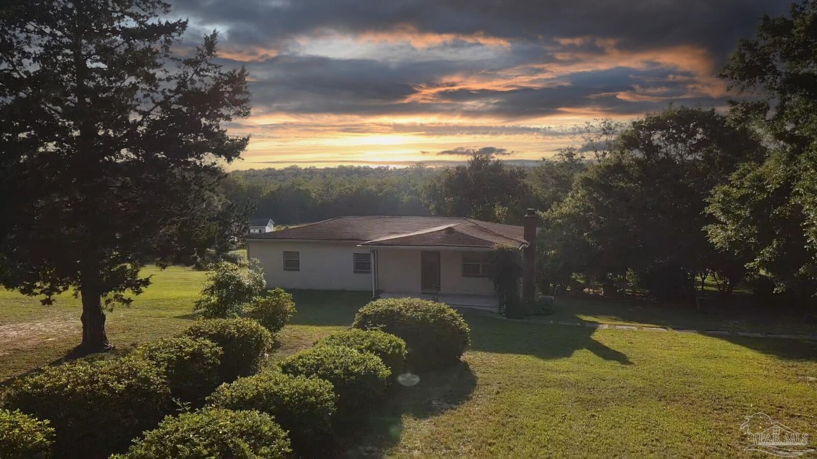 Property Photo:  3839 Wilder Rd  FL 32533 