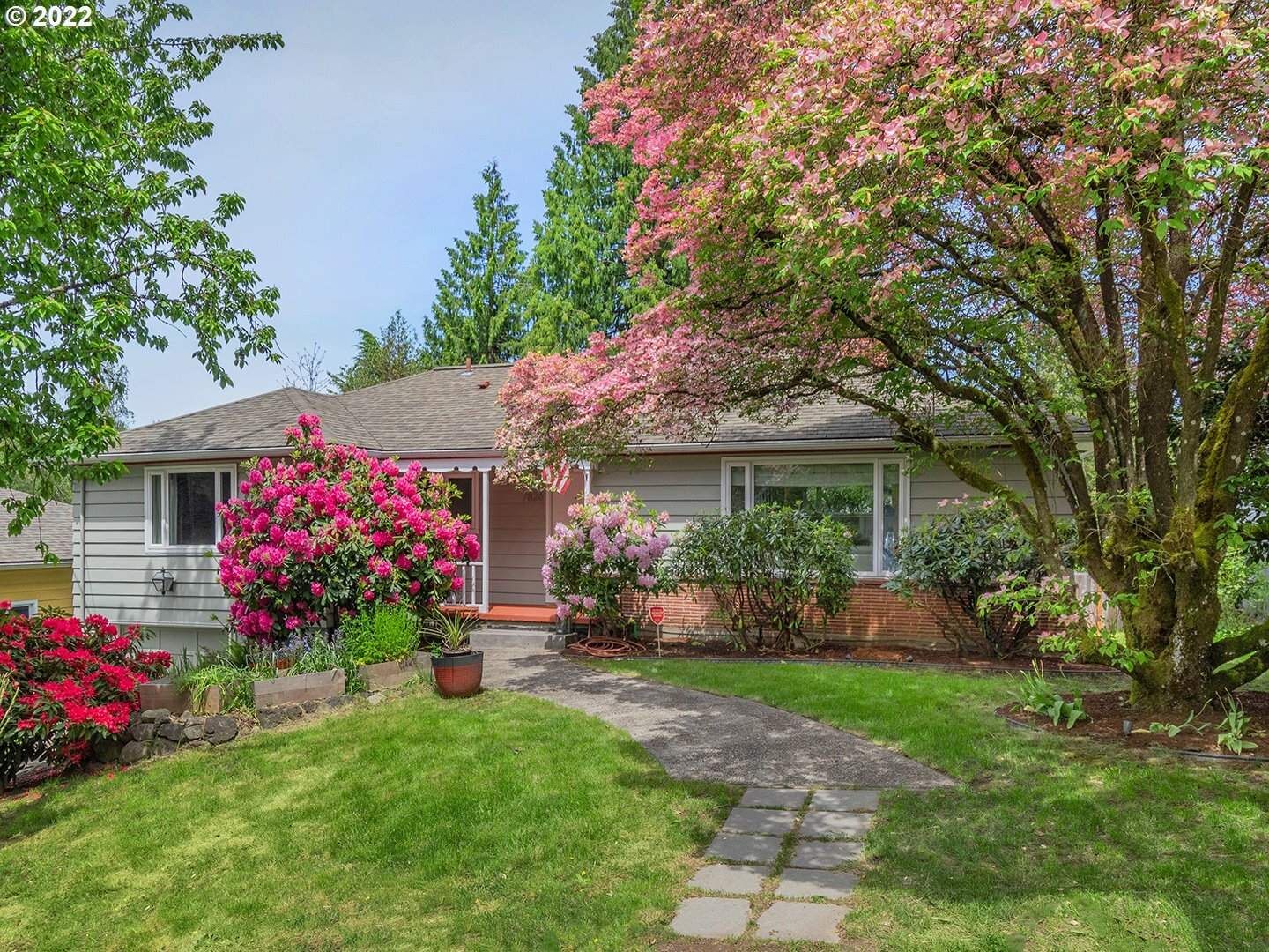 Property Photo: 7826 SW 5th Ave OR 97219