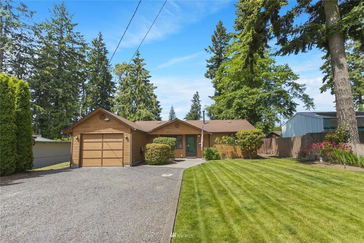 Property Photo:  22504 57th Avenue W  WA 98043 