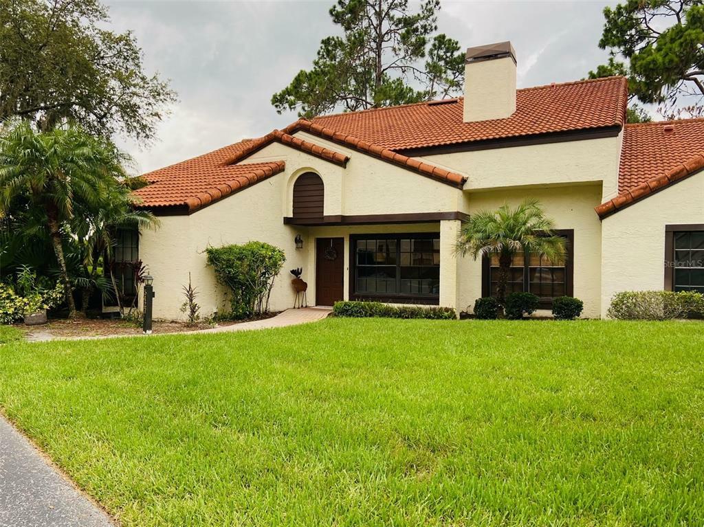 Property Photo:  5427 Villa Deste Court  FL 33543 