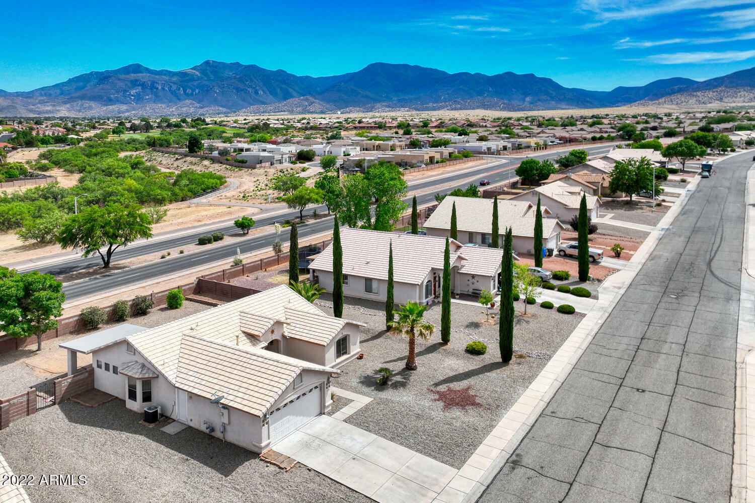 Property Photo: 2746 Central Park Drive AZ 85635