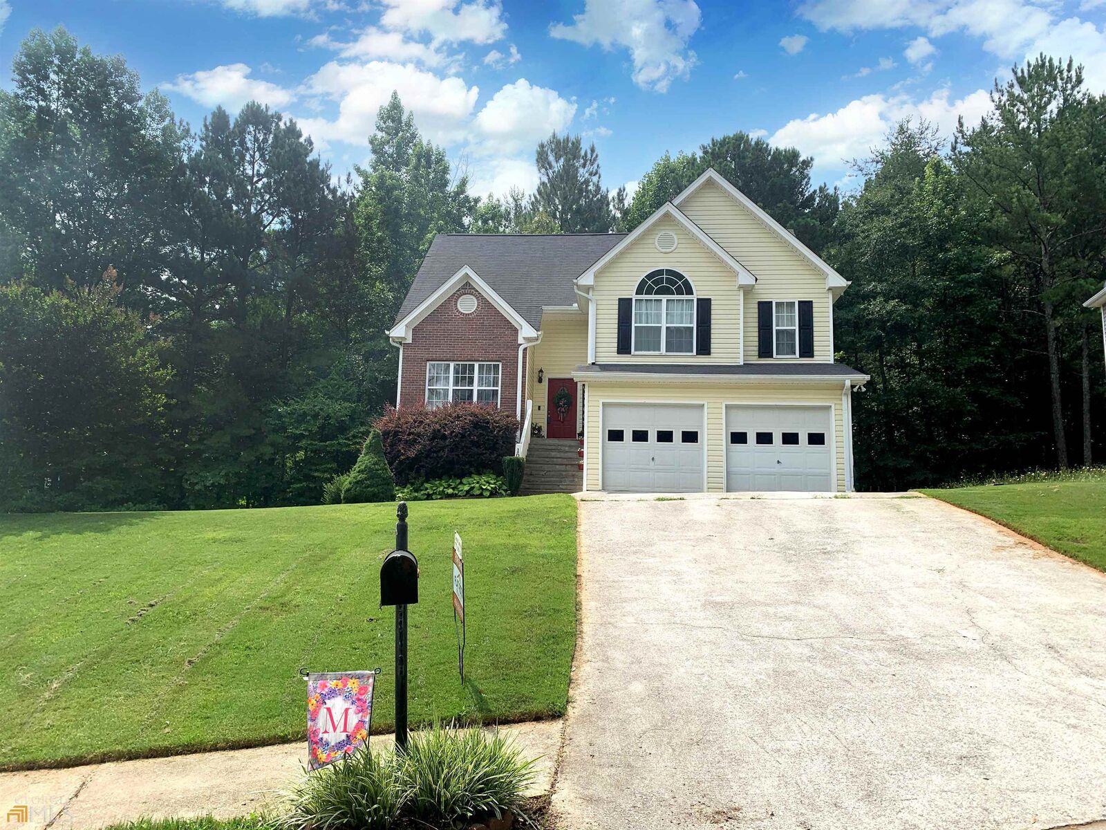 Property Photo: 108 Arborwood Way GA 30180