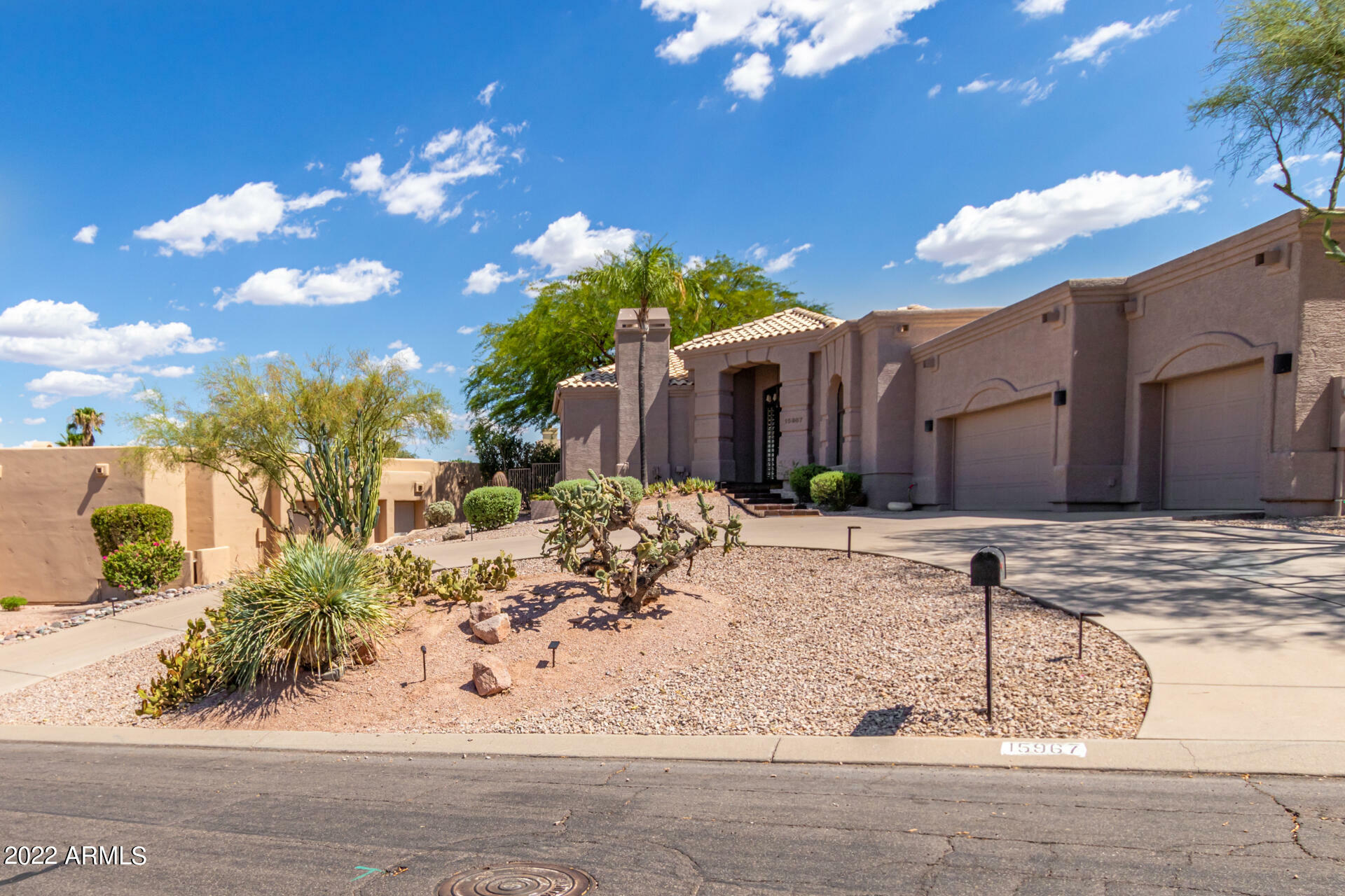 Property Photo: 15967 E Lost Hills Drive AZ 85268