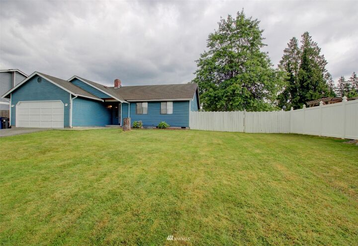 Property Photo:  1822 Sandalwood Street  WA 98273 