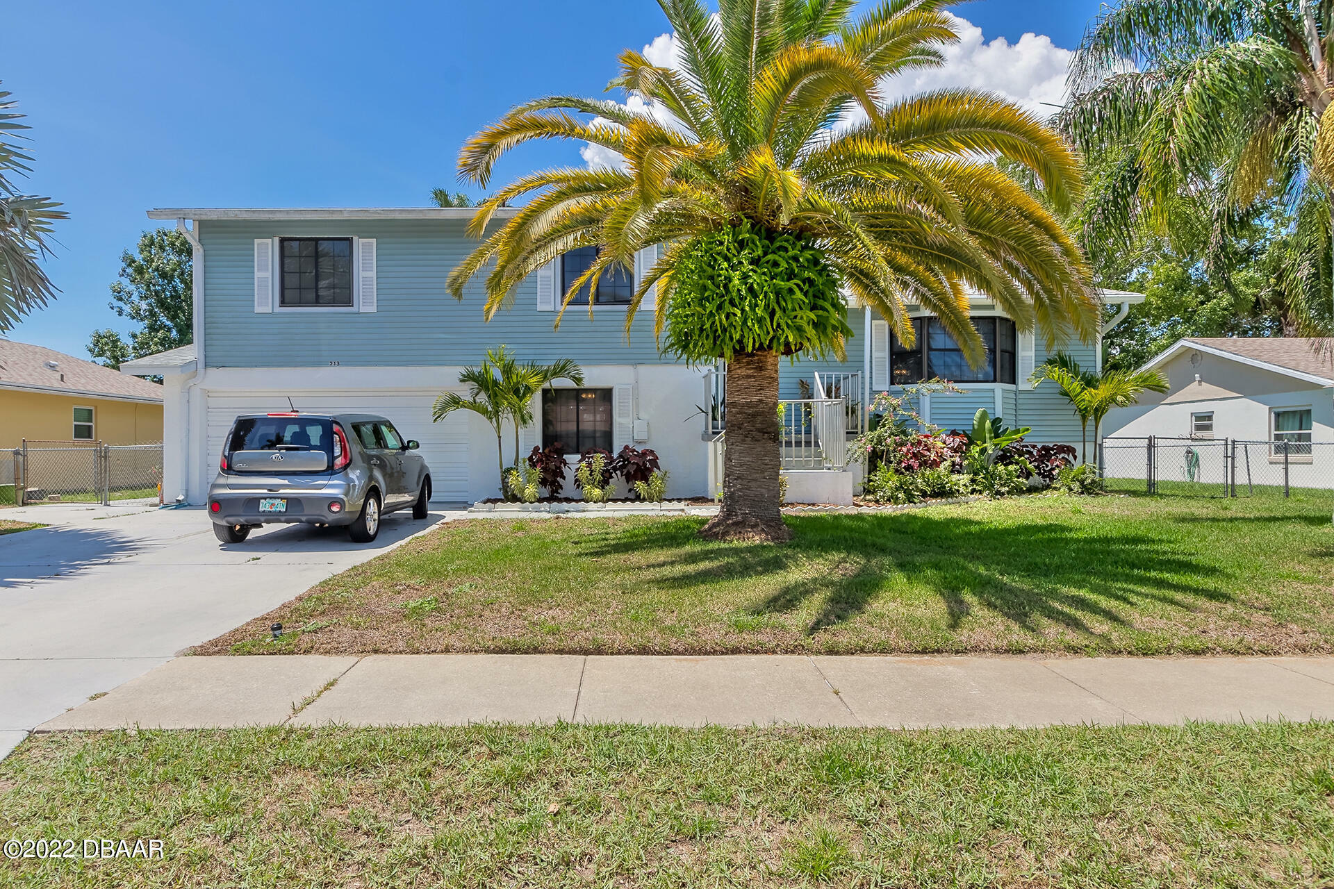 Property Photo:  213 Georgetowne Boulevard  FL 32119 