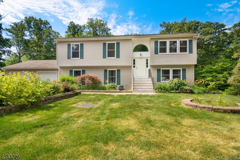 Property Photo:  15 Belcher Ave  NJ 07480 