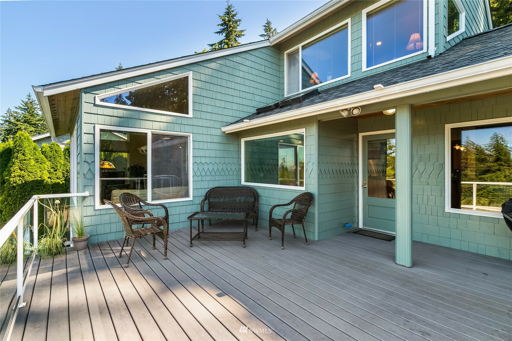 Property Photo:  1415 37th Street  WA 98229 