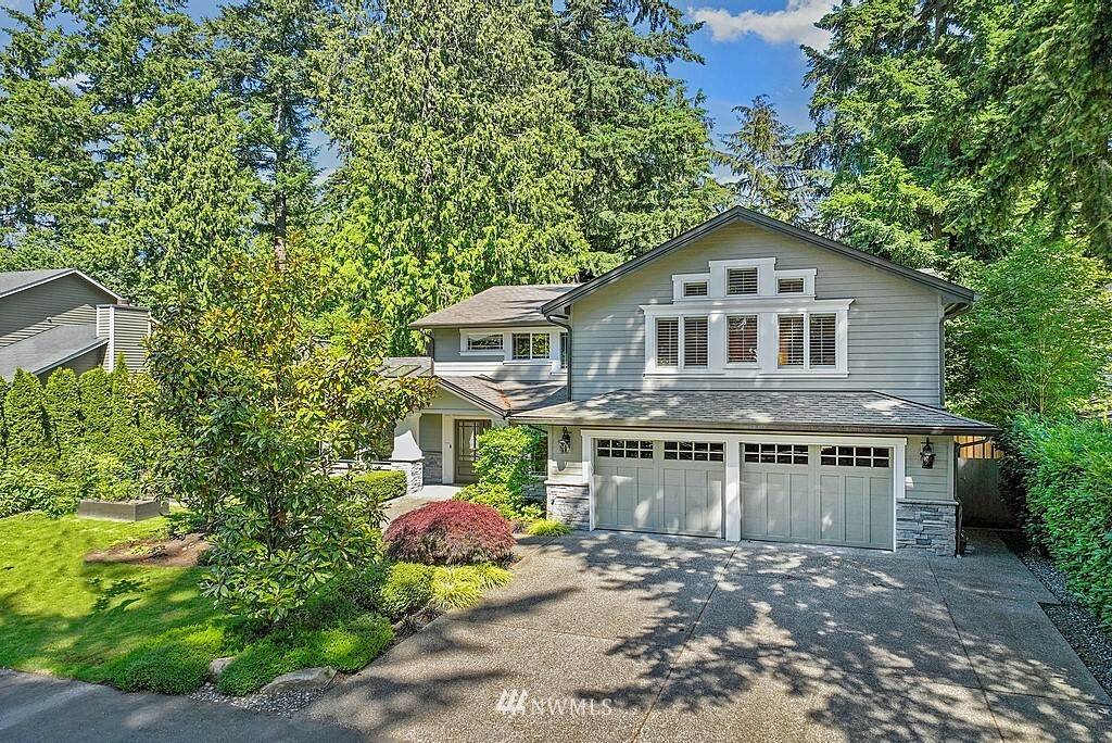 Property Photo:  4616 88th Avenue SE  WA 98040 