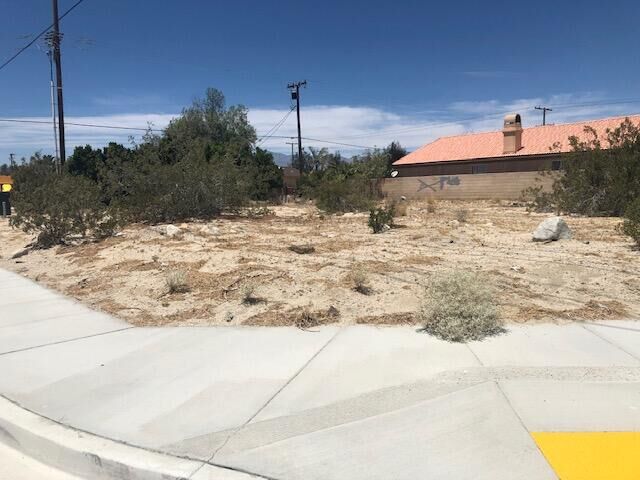 Property Photo:  Lot 557 Via Quedo  CA 92240 