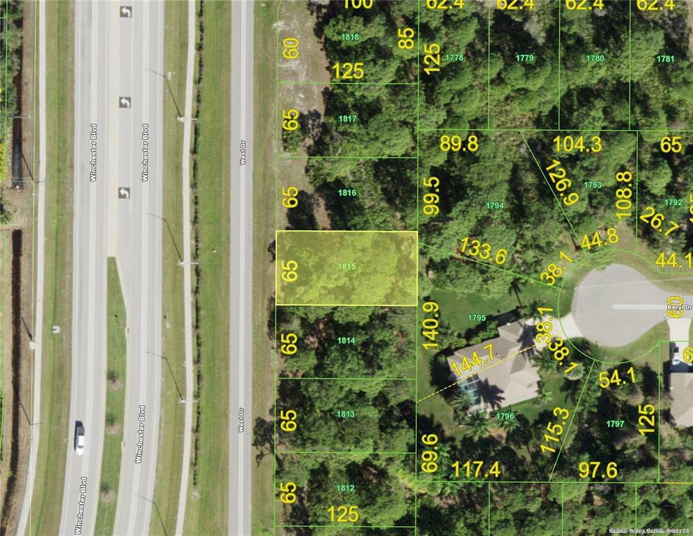 Property Photo: 137 West Drive FL 33947