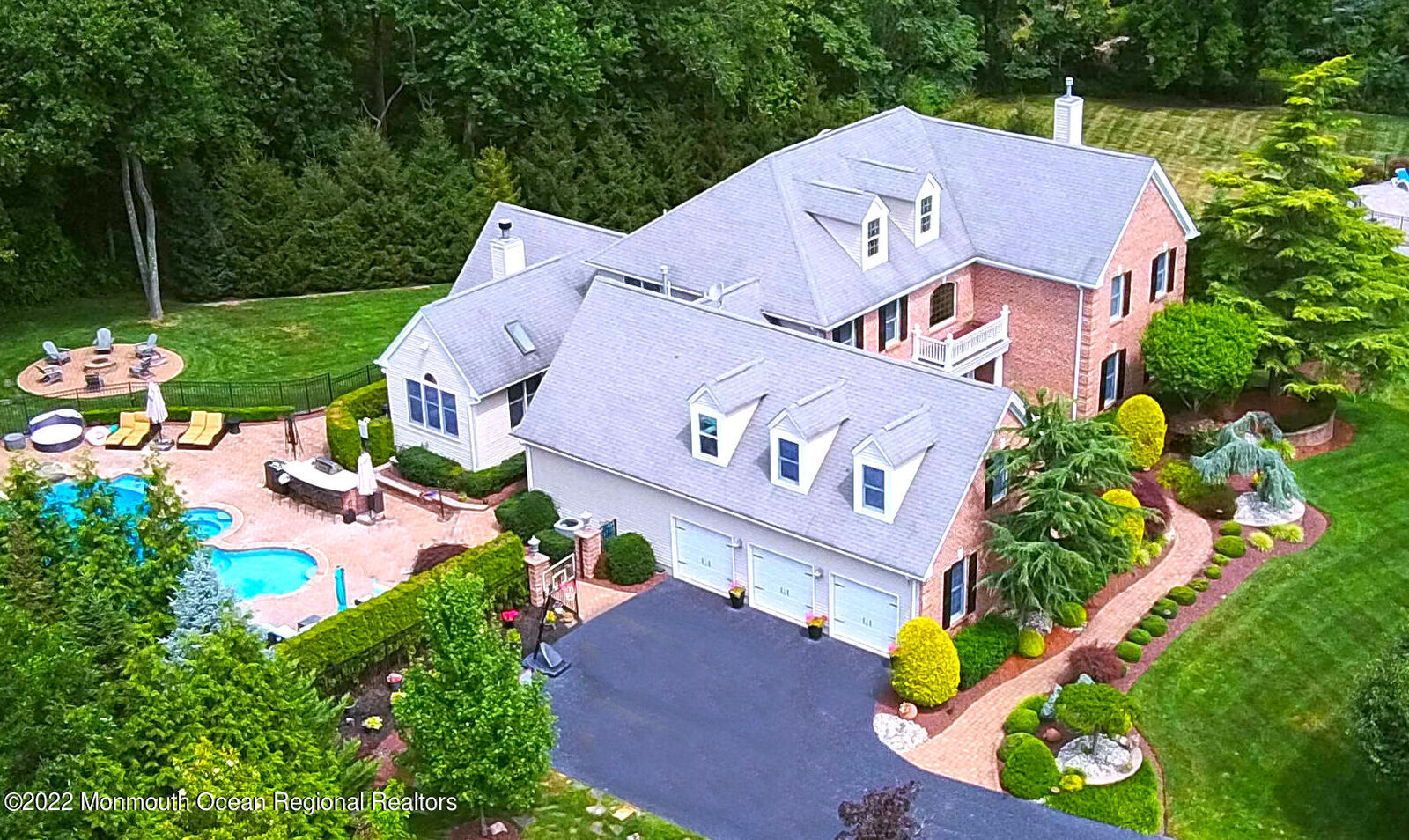 Property Photo:  14 Huxley Court  NJ 07746 
