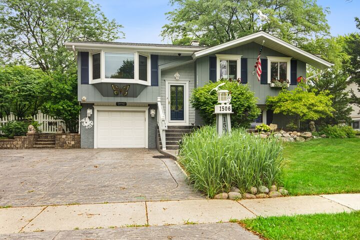 1506 Harvard Lane  Schaumburg IL 60193 photo