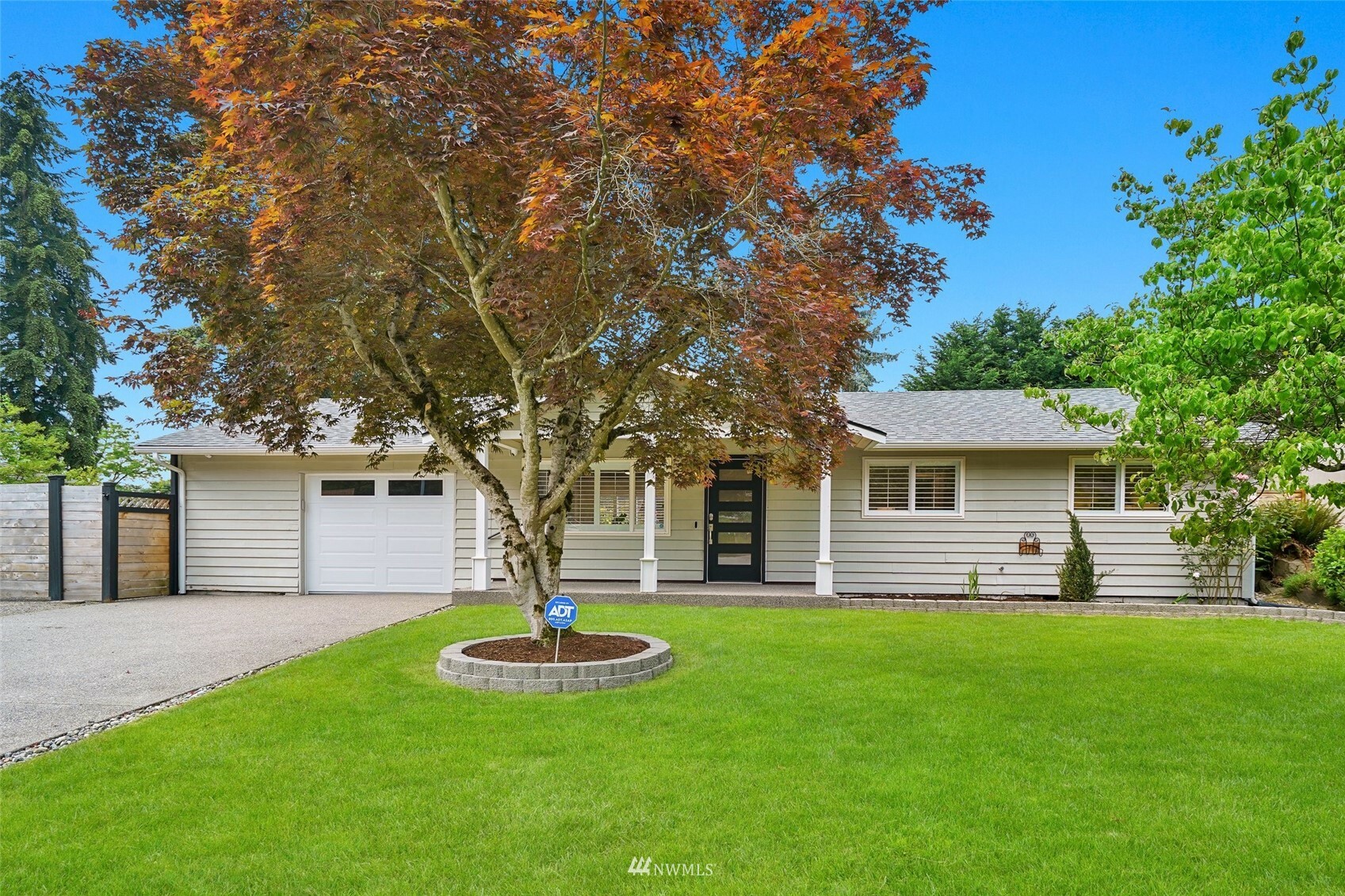 Property Photo: 3007 Stafford Way WA 98012