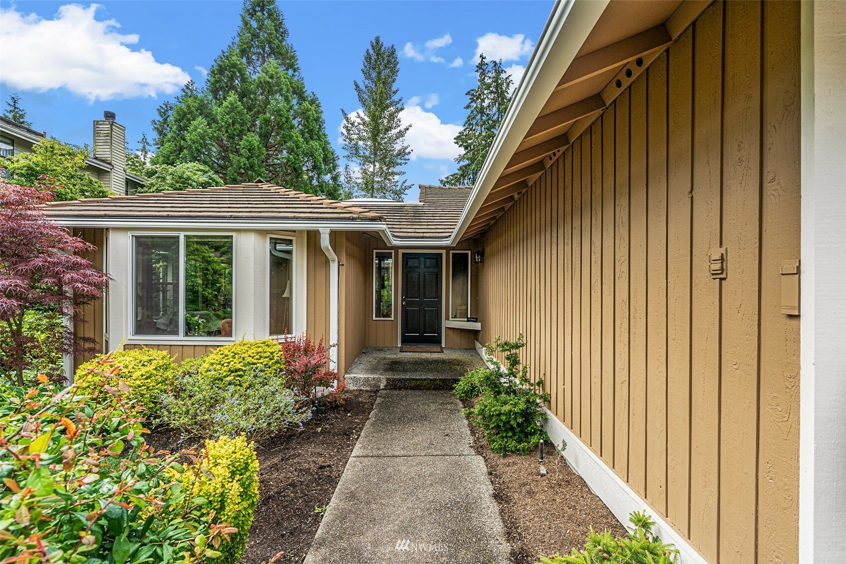 Property Photo:  2420 184th Place SE  WA 98012 