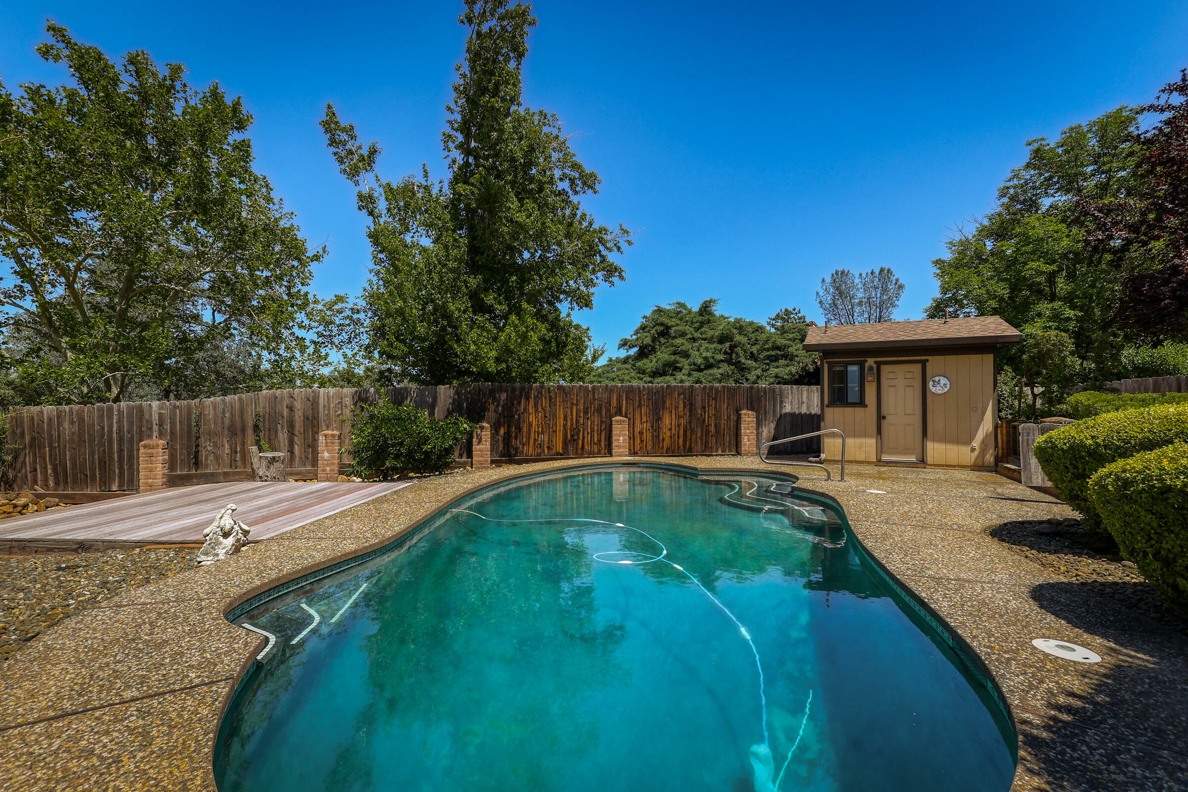 Property Photo:  856 Cardiff Court  CA 96003 