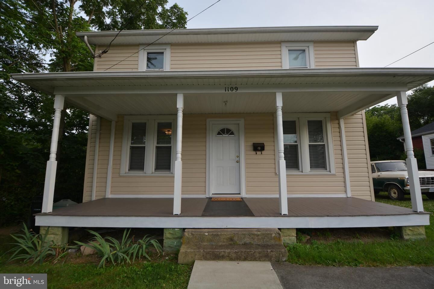 Property Photo:  1109 Orchard Avenue  VA 22601 
