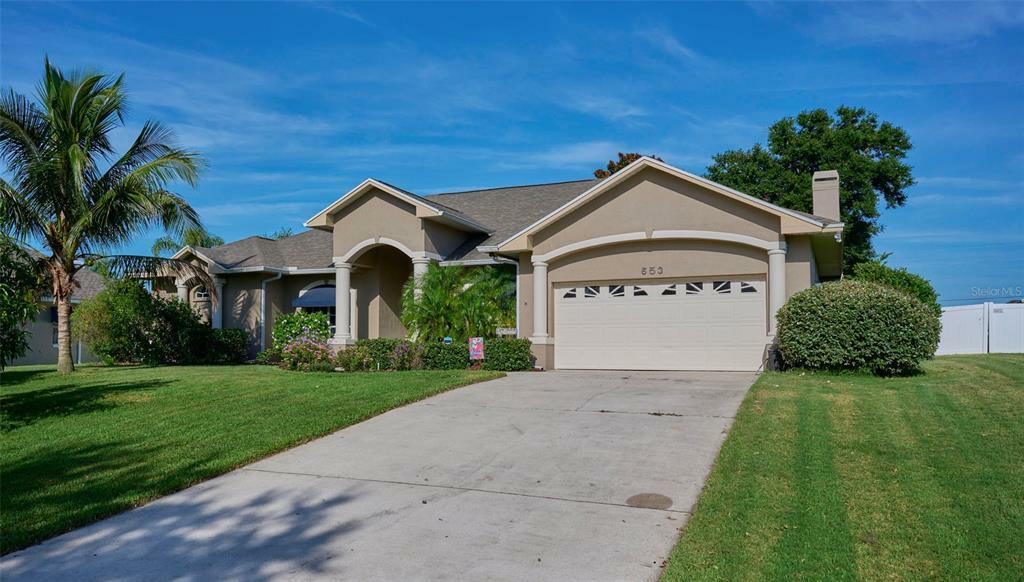 Property Photo:  653 Hart Lake Drive  FL 33884 