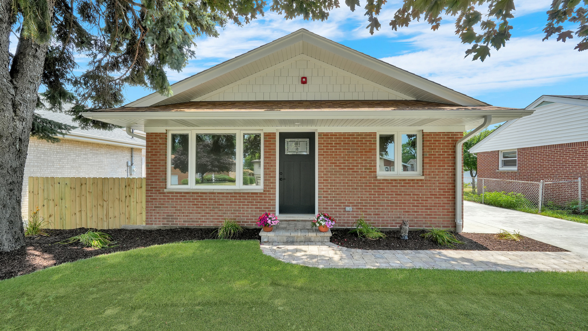 Property Photo: 7715 S 78th Court IL 60455