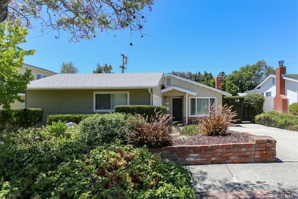 Property Photo:  1178 Woodside Drive  CA 93401 