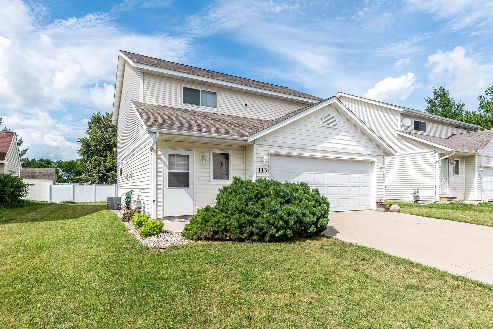 Property Photo:  113 Jacob Drive  MN 56001 