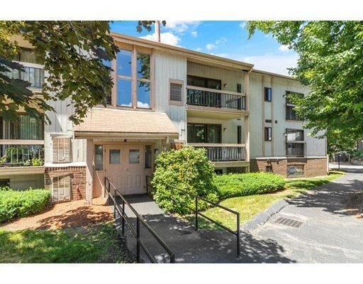 Property Photo: 1461 Pawtucket Blvd 6-12 MA 01854