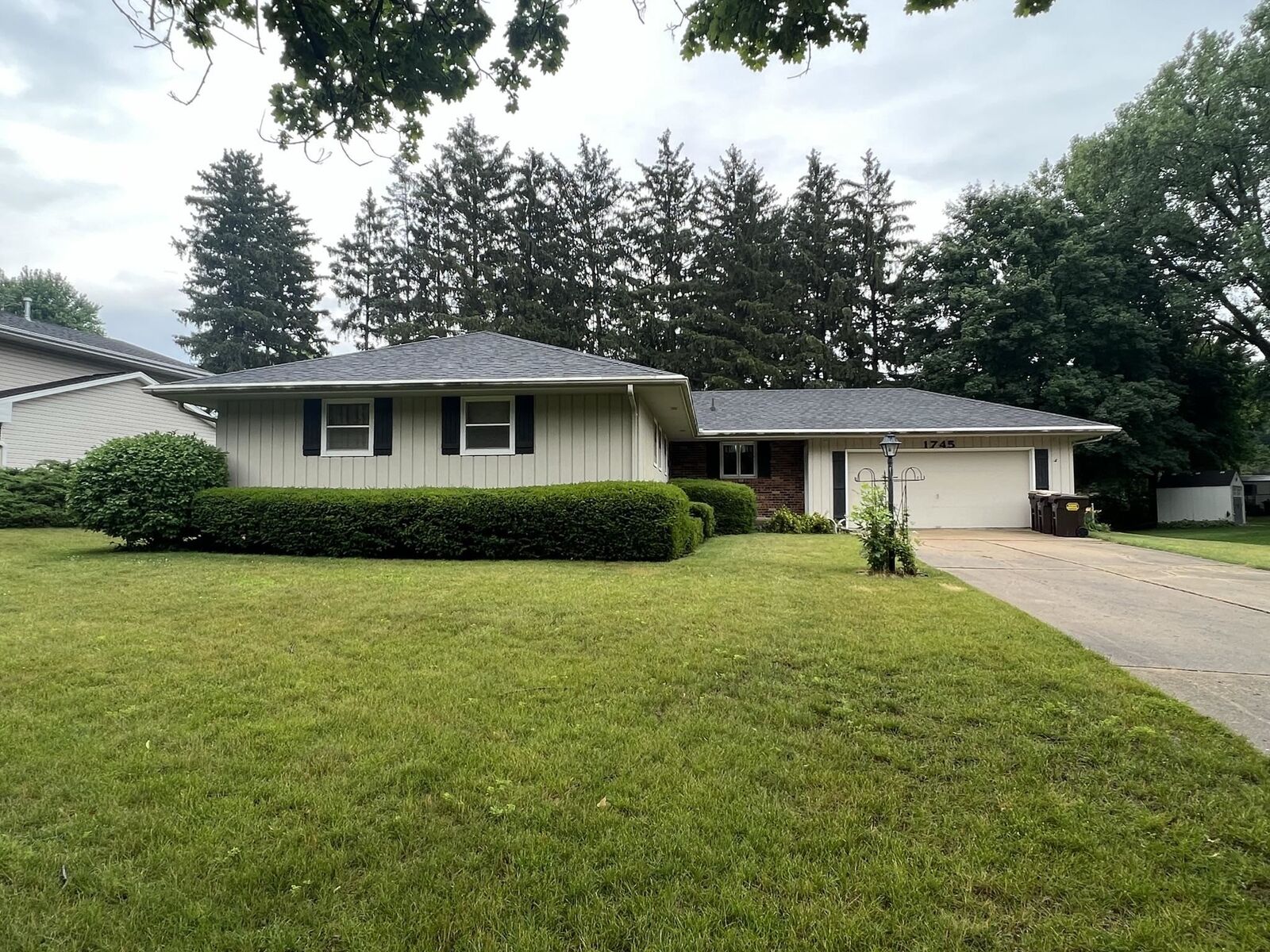 Property Photo:  1745 Wood Street  IL 61032 